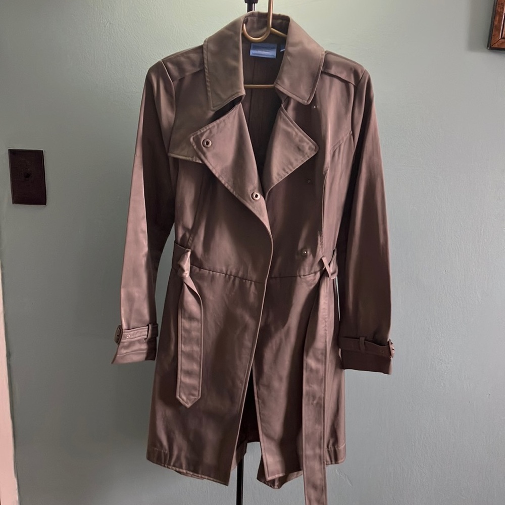 Simply Vera wang, size M pre owned condition